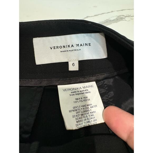 Veronika Maine Black Pleated Dress Pants Size AUS 6 Tapered Leg Work - Picture 4 of 8